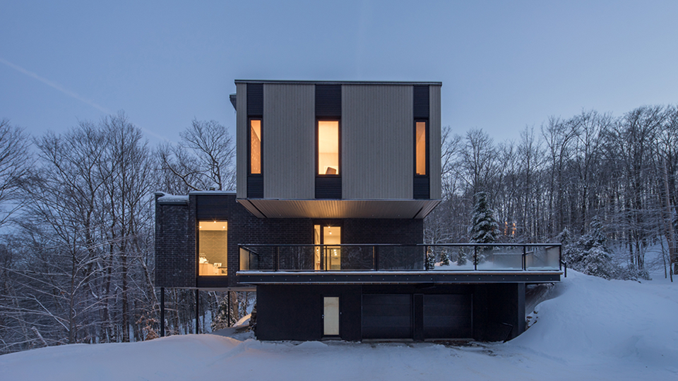 Construction Metric: Maison architecte neuve - Ste-Anne-des-Lacs